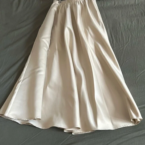 The Keaton Satin Skirt - Picture 1 of 8